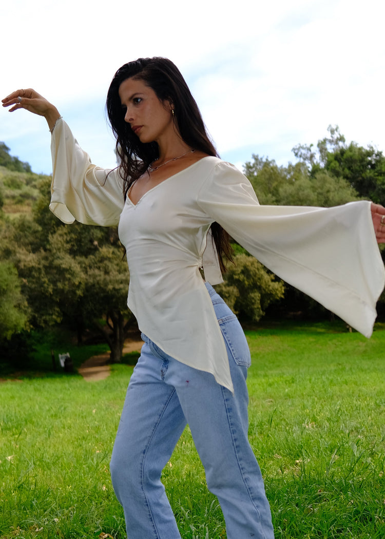 Angelnumber555☆ angel blouse Angel Wings Bit Blouse- Cloud – MERSHY